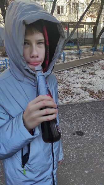 Файл:Максим и кола.jpg