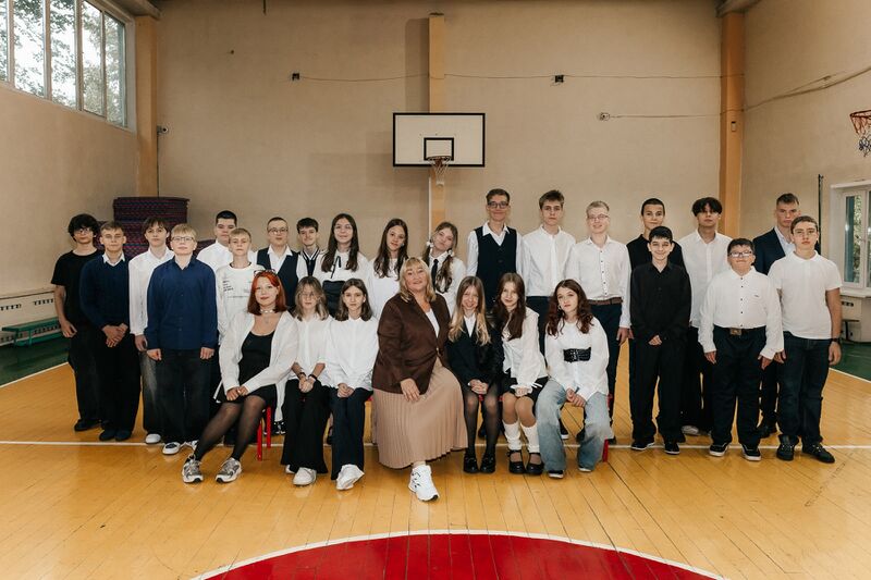 Файл:Оксанка групповое.jpg